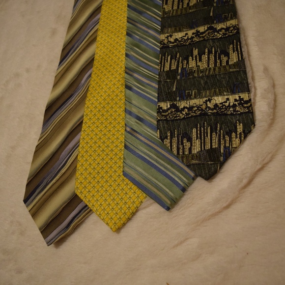 4 ties - Picture 1 of 5